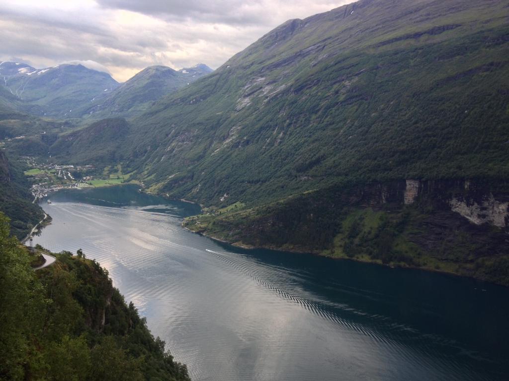 Fjorden Campinghytter Geiranger Esterno foto